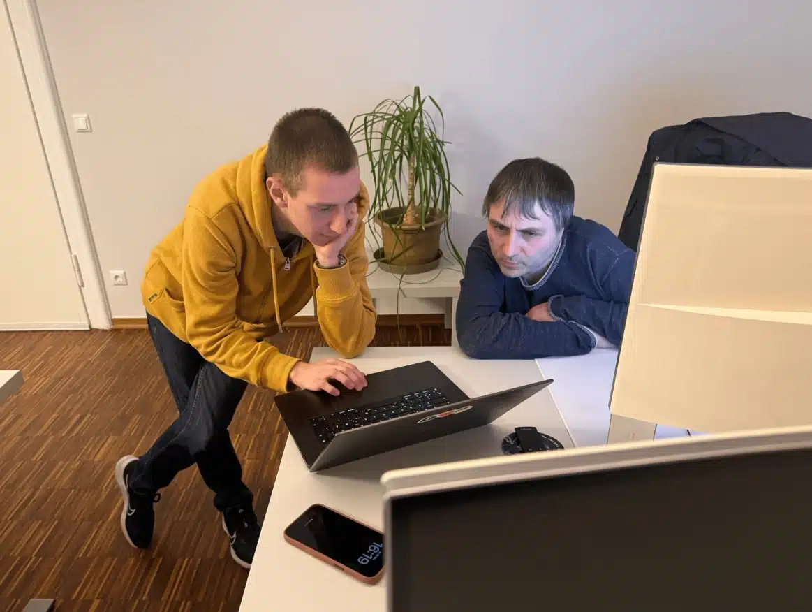 Renick Büttner und Thomas Richter in der Website-Agentur Rang & Namen Chemnitz